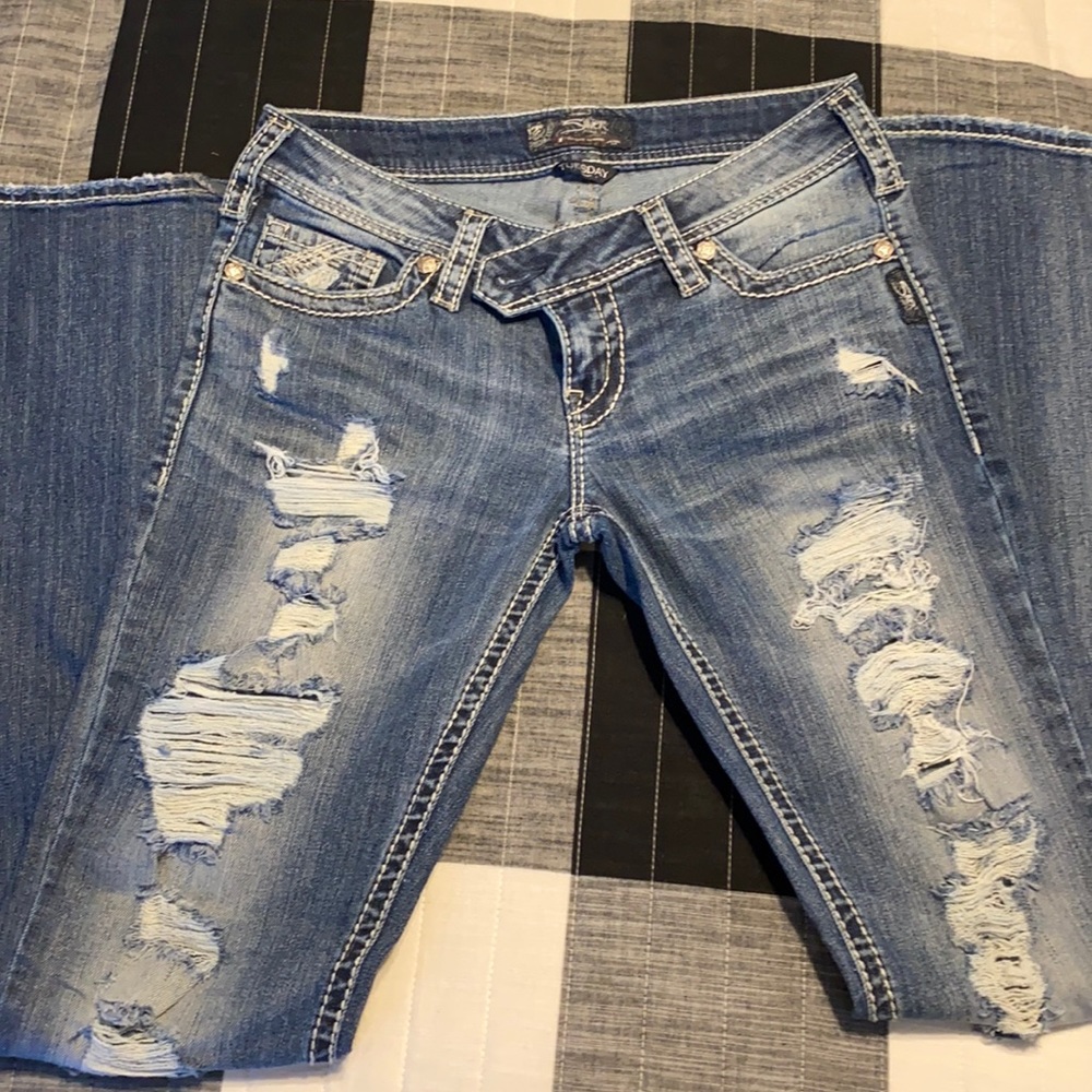 Silver “Tuesday” distressed 29/33